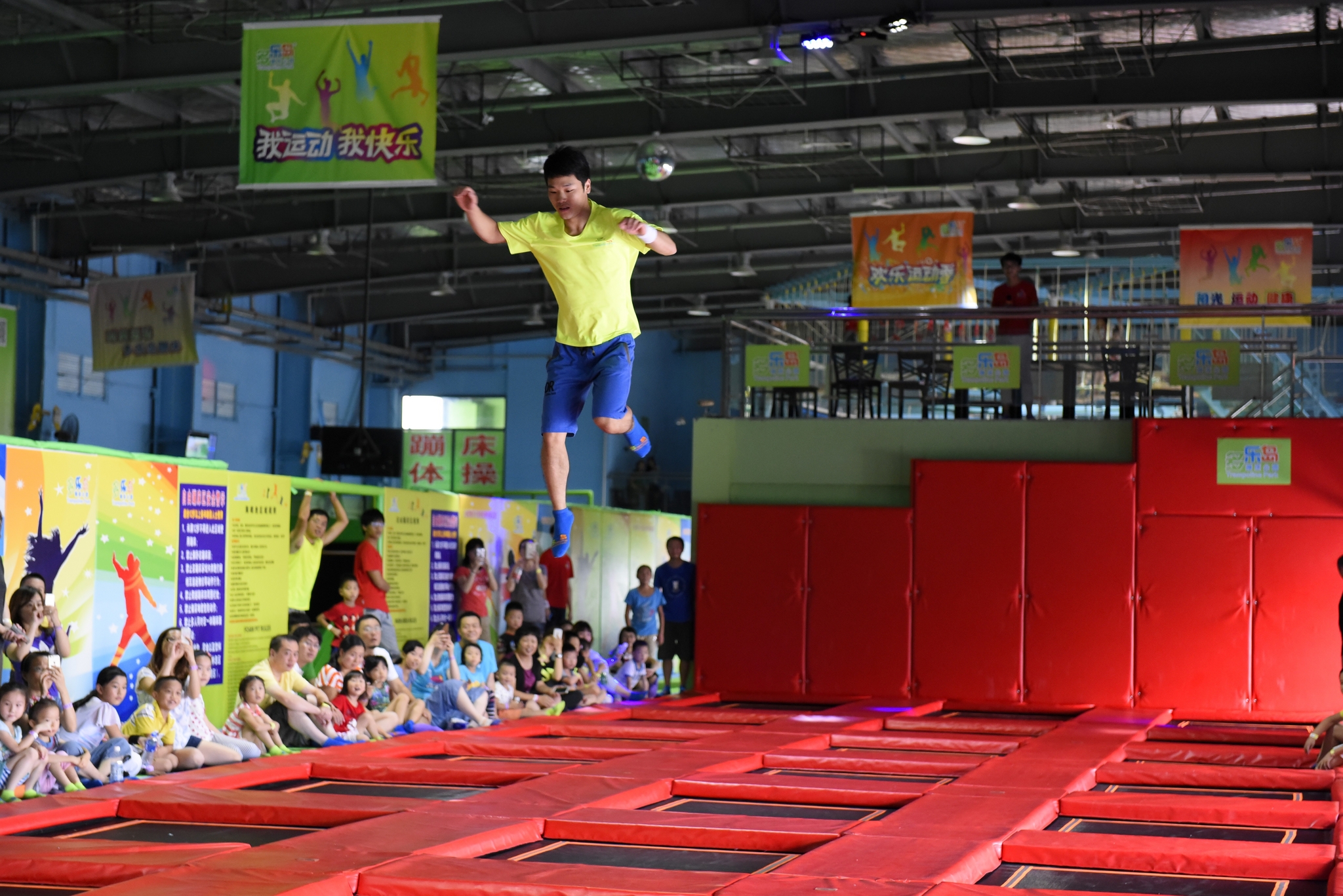 New Wholesale Big Commercial Trampoline park for Kids And Adults